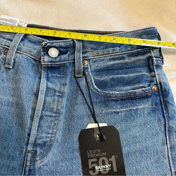 LEVIS Women's 501 High Rise Distressed Skinny Jeans - Picture 9 of 12